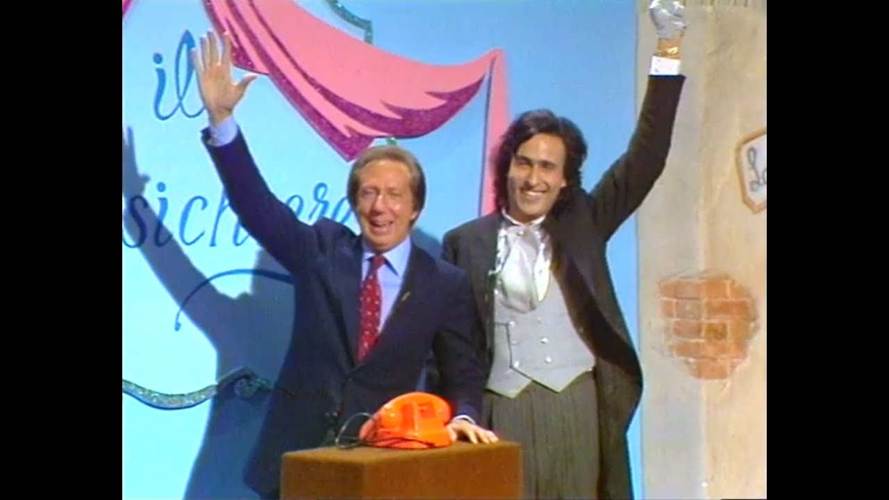 MIKE BONGIORNO CON GIGI SABANI CHE LO IMITA... SAPORE DI ANNI '80...