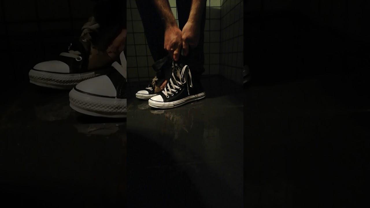 Destroy Converse chucks hi black after mud and shower