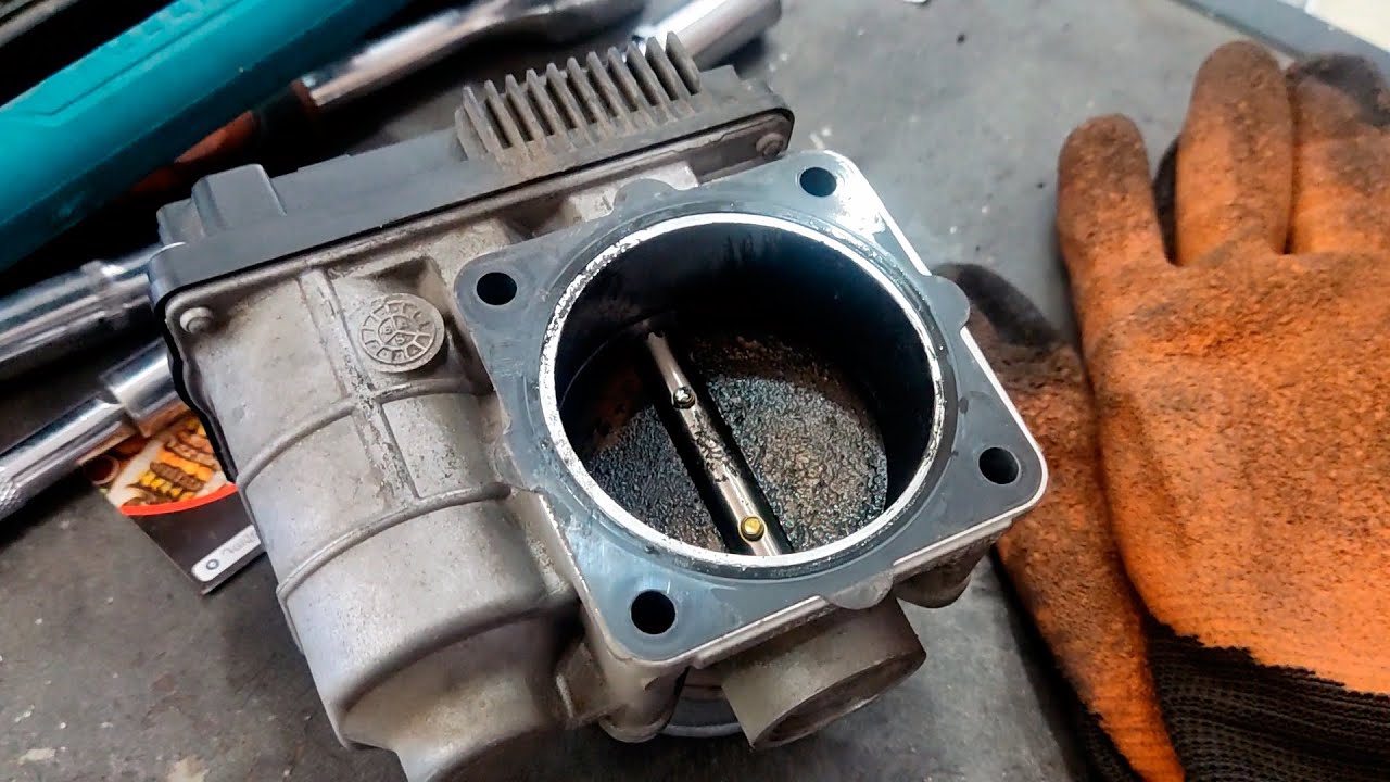 Промывка дроссельной заслонки Nissan Teana J31