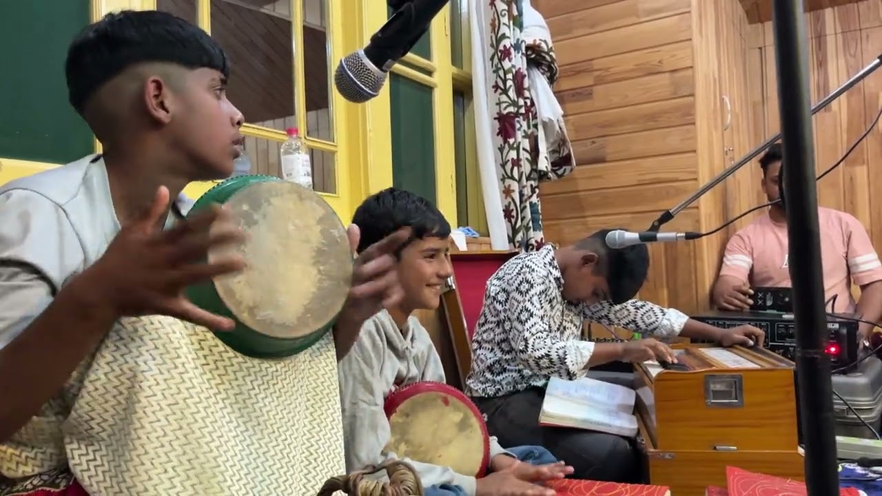 Haa Dilbaro Aar Meon Yinae Kashmiri Song 2025😍 {Loli Naaran Zolnam}