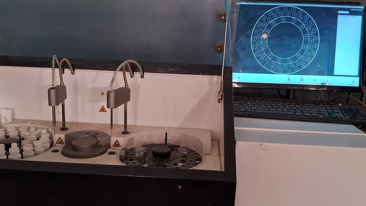 BIOCHEMISTRY ANALYSER SELECTRA PRO ,