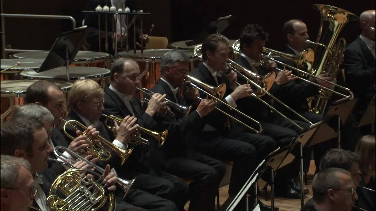 The Berliner Philharmoniker perform Berlioz's Symphonie fantastique / Tuba tutorial