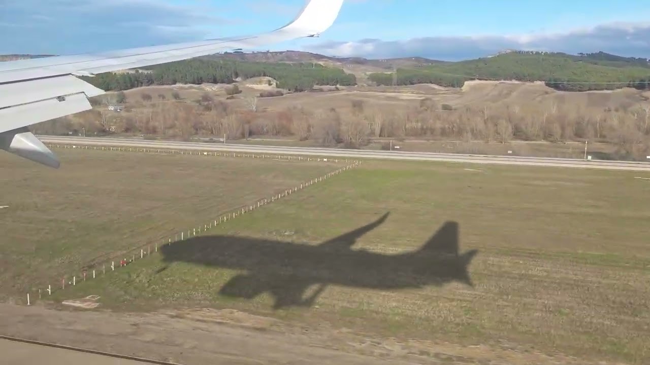 Landing in Aeropuerto Adolfo Suárez Madrid-Barajas (MAD)