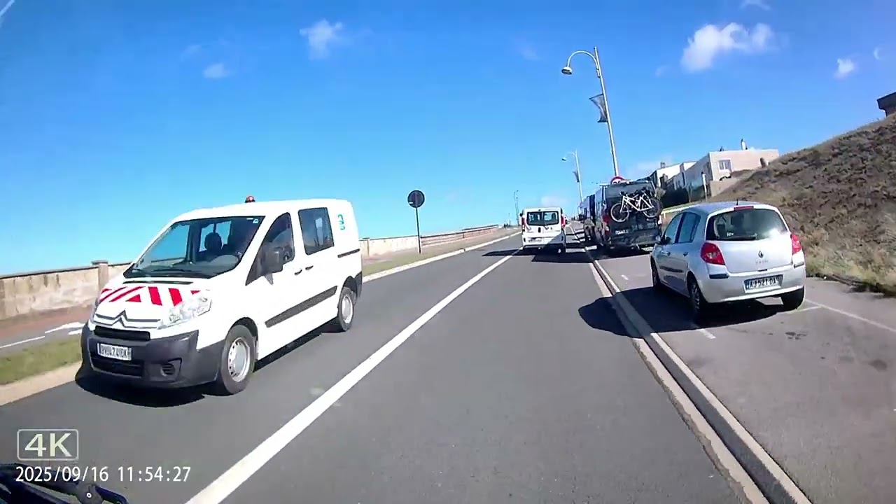 BOULOGNE.... CALAIS....RUES ÉTROITES...
