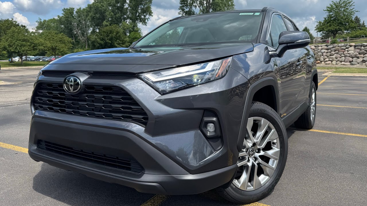 2025 Toyota RAV4 XLE Premium Review!!