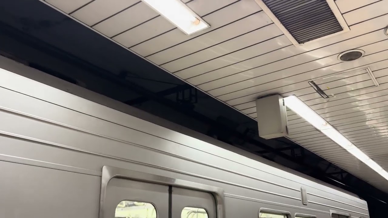 東京メトロ有楽町線東武線用車両9050系9151F各駅停車新木場行き豊洲駅発車