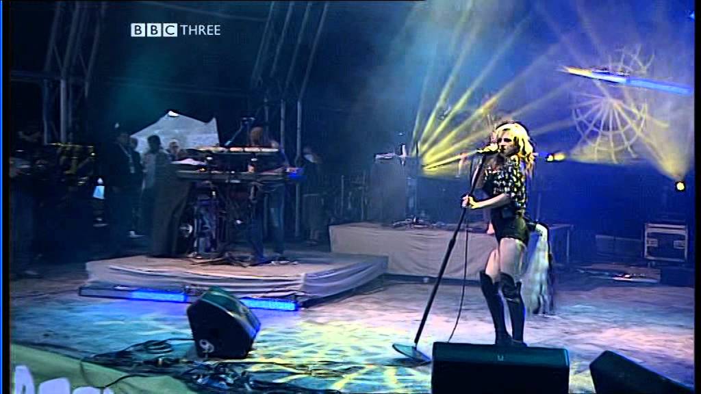 Goldfrapp Live At Glastonbury 2004
