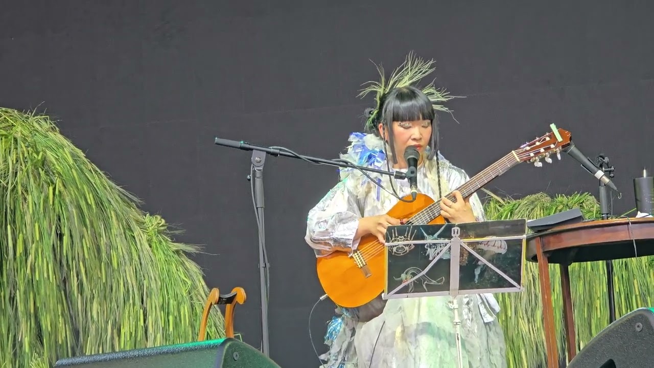 Aoba Ichiko - Dawn in the Adan Live at 2025 Glastonbury