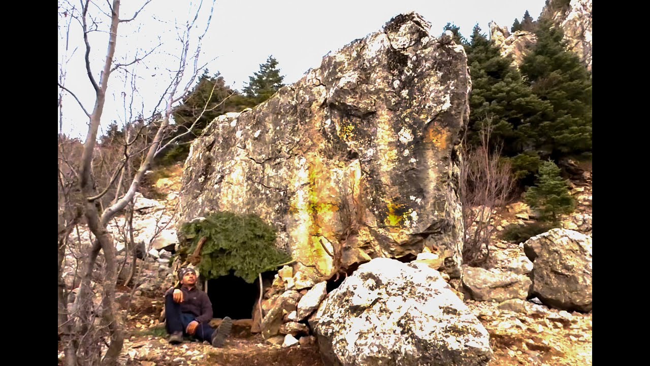 Shelter under the rock. Enjoy the view and food on the observation terrace.