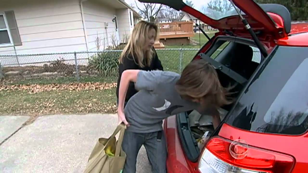 Upscale suburbanites lining up at food bank