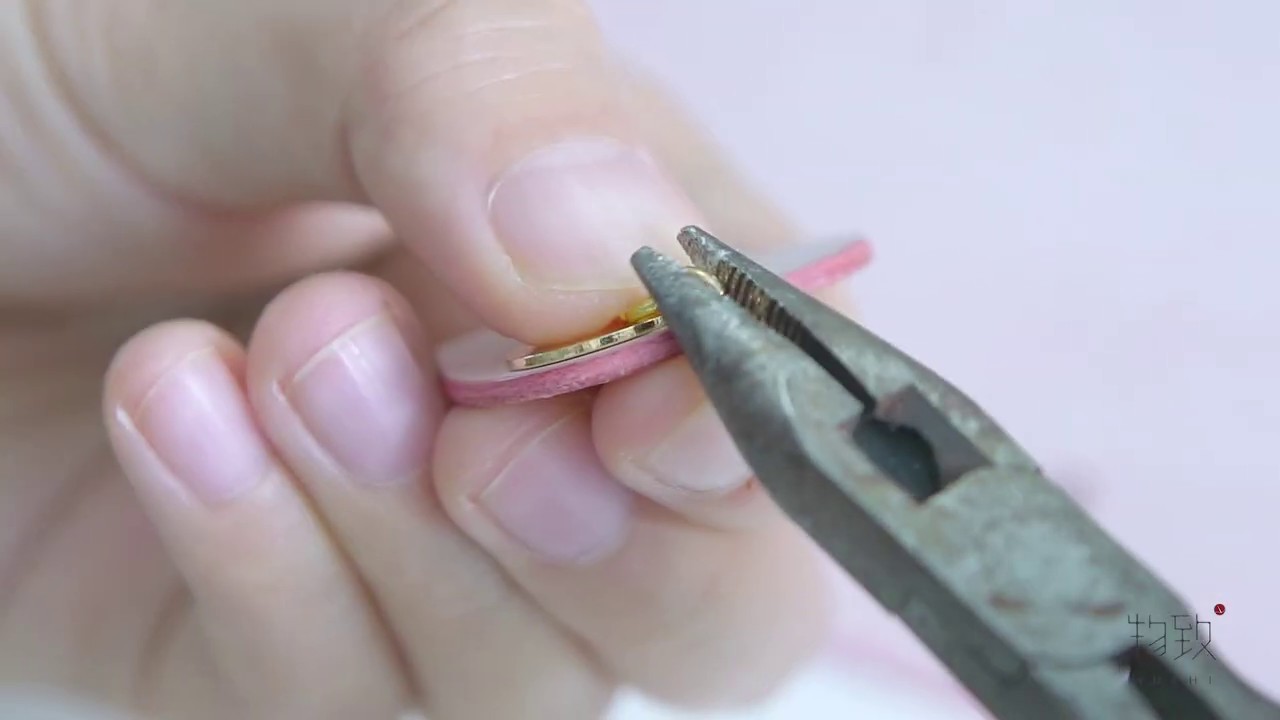 How to make a Traveler's Notebook | DIY Leather Goods |