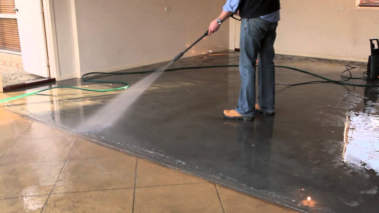 How to seal and colour old and stained concrete with DiamondCoat Tintable Sealer