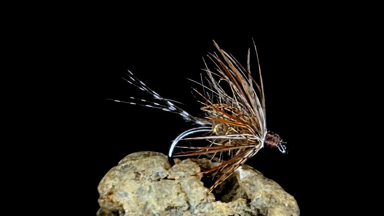 Tying a March Brown Soft Hackle - Tied by Matthias Dibiasi - DePunkt Fly