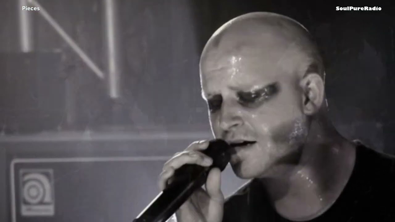 Red - Pieces - End Of Silence Live in Nashville