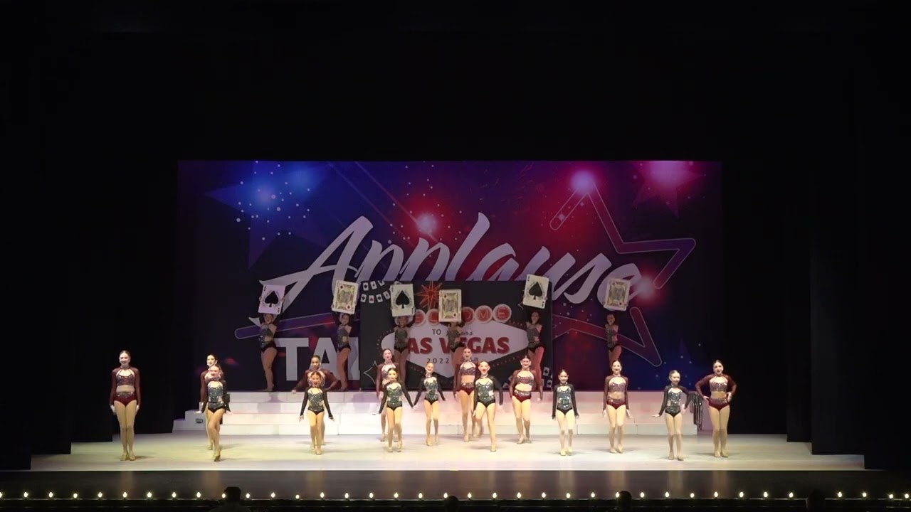 VEGAS- APPLAUSE 2022