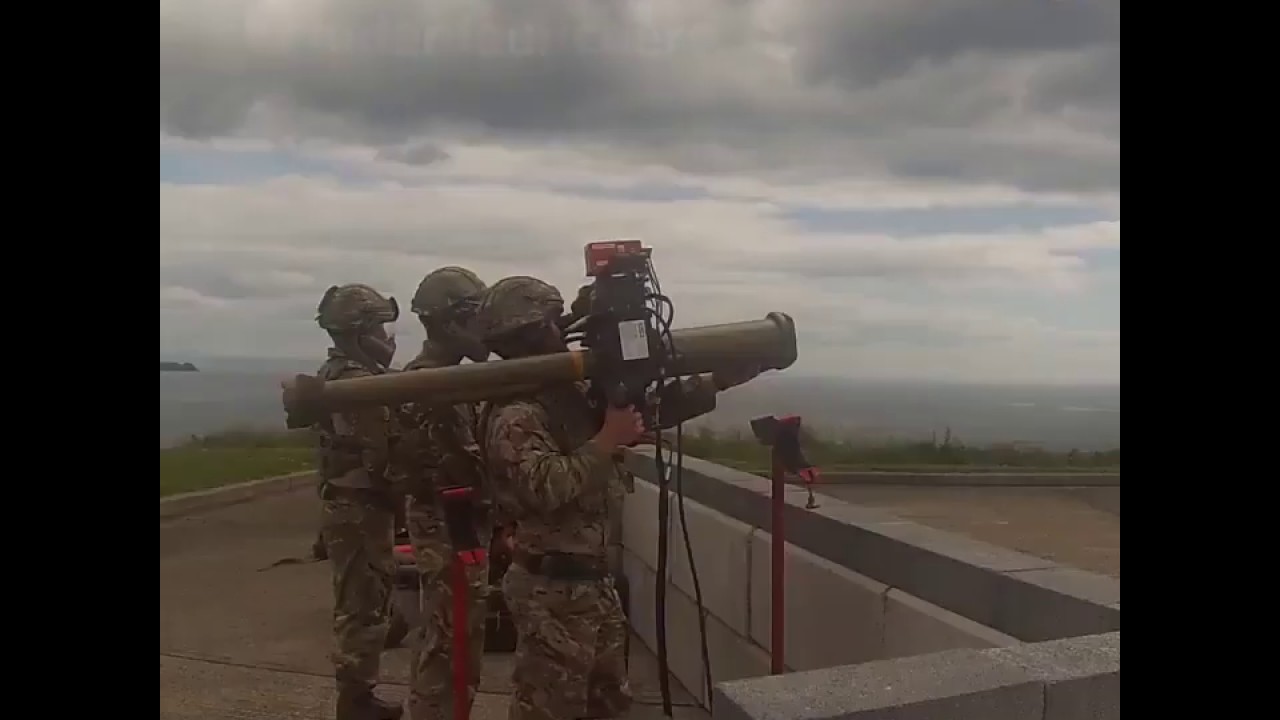 Royal Marines testam o ManPAD LMM Lightweight Multirole Missile