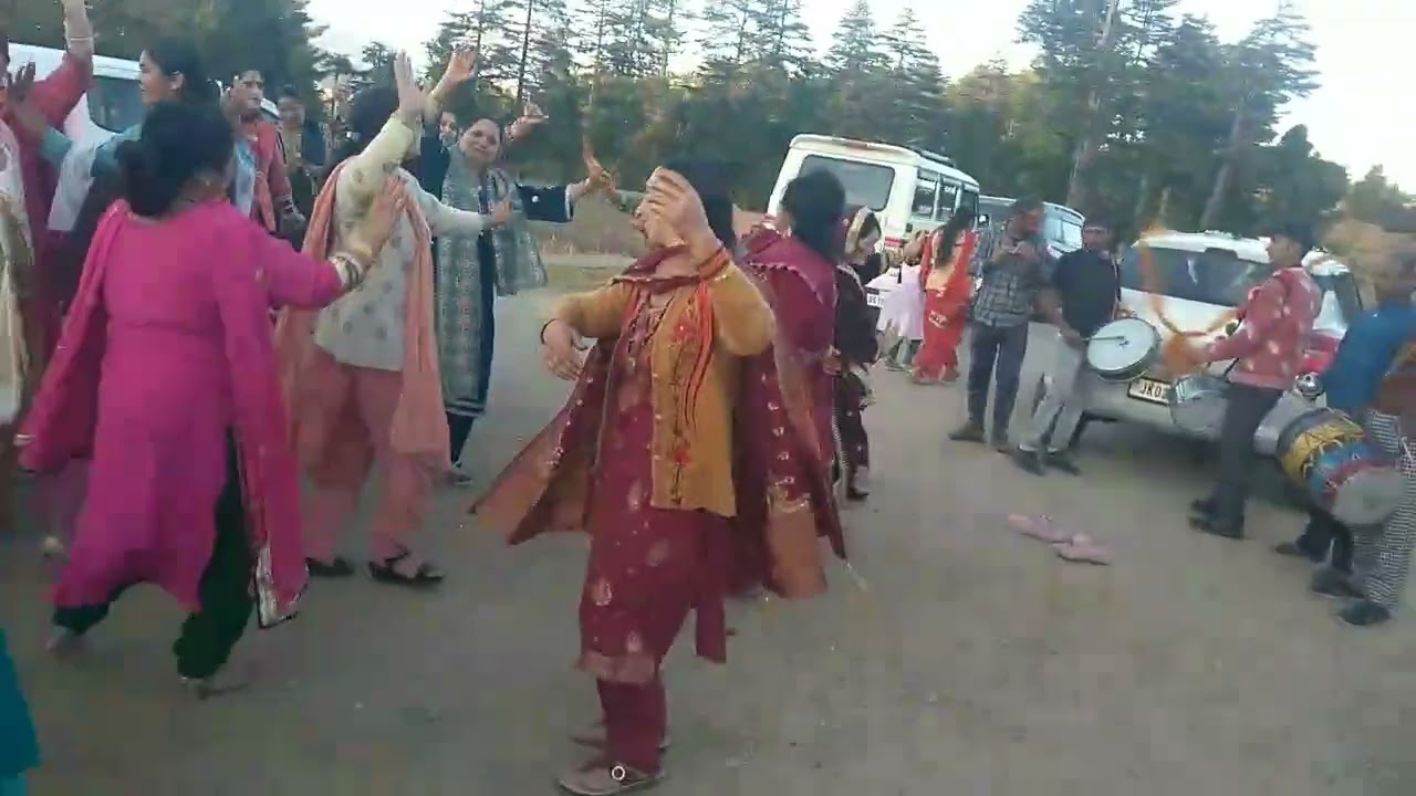Bhaderwahi  #Bhaderwahi dance #pahadilifestyle 