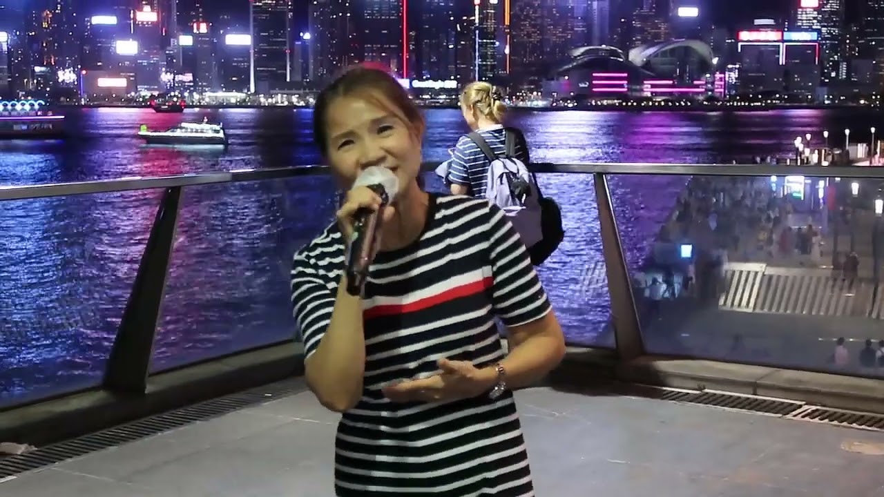 月亮代表我的心❤️ 27/6/2025 busking 🎤🎶( #轉載自eyy h)