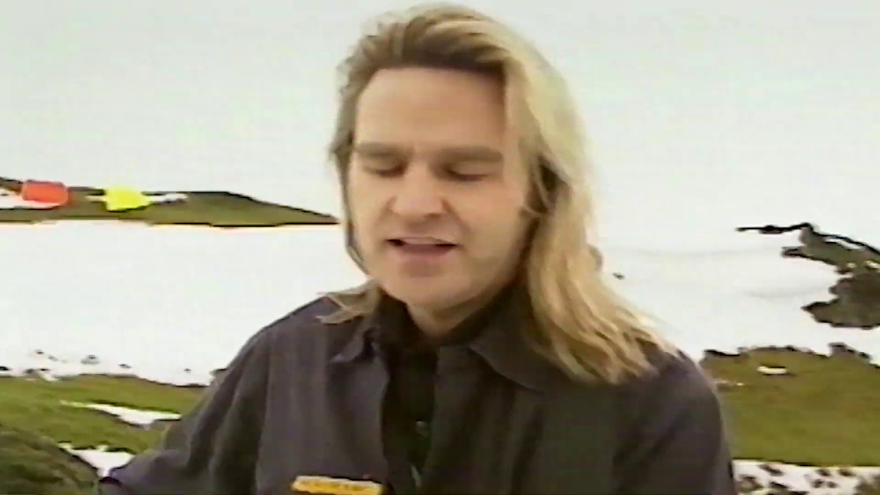 Mike Peters - Nadolig Llawen. Happy Christmas (War Is Over)