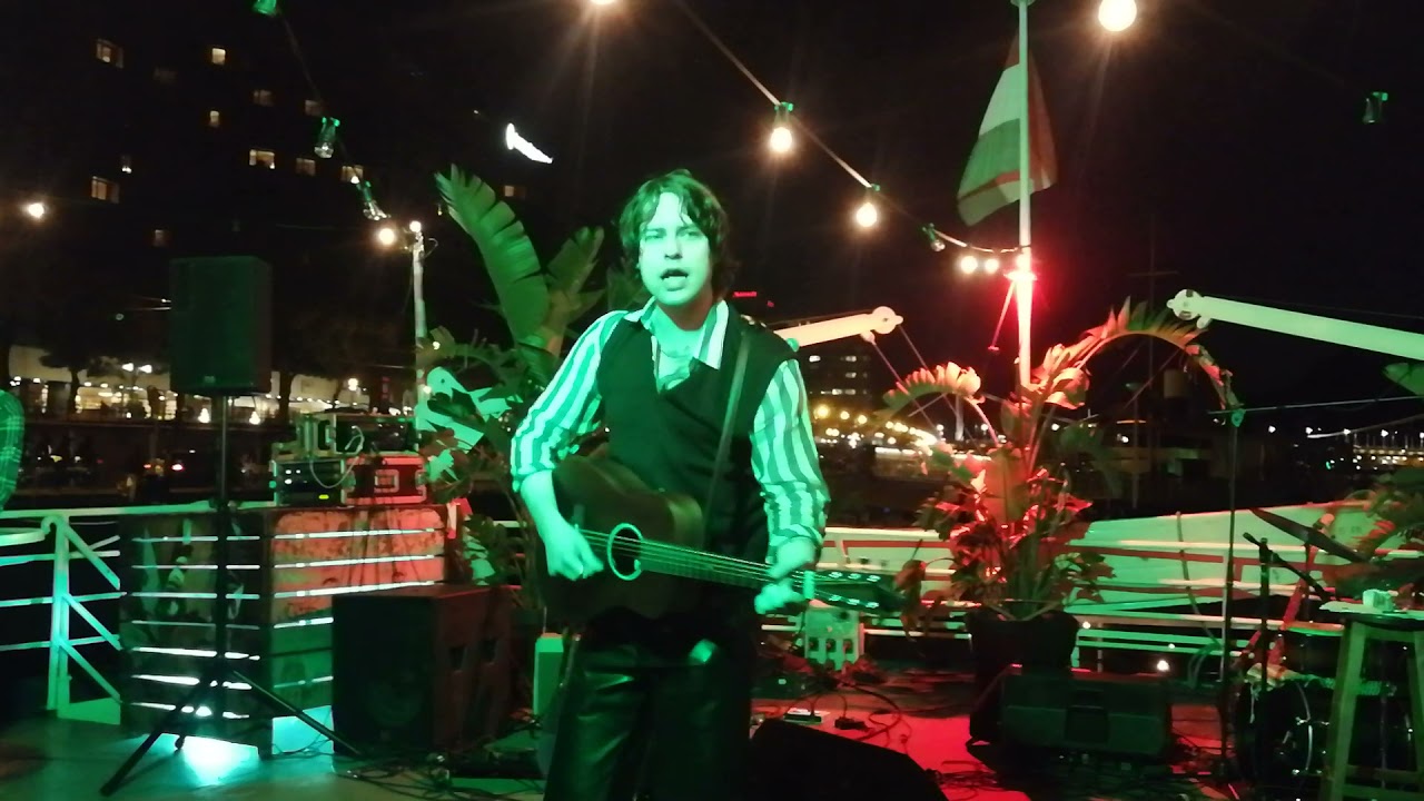 Elias B Rønnenfelt (Iceage) ~ Pontoon