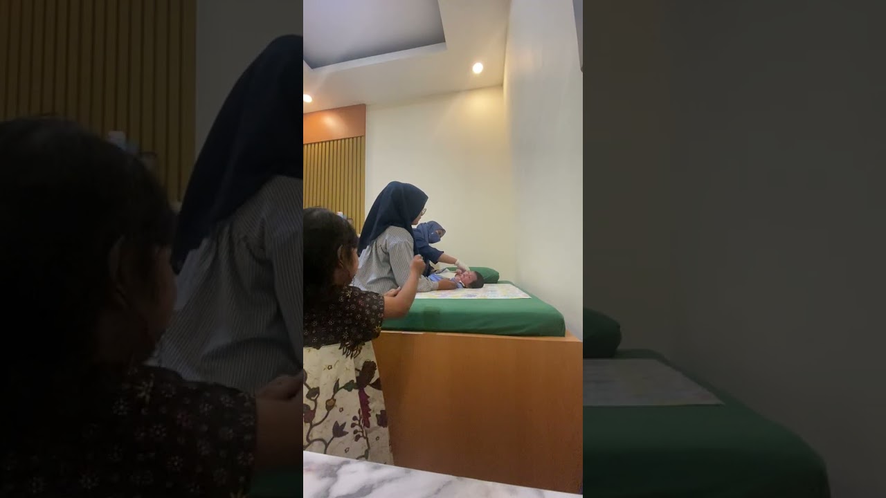 Imunisasi timbang berat badan
