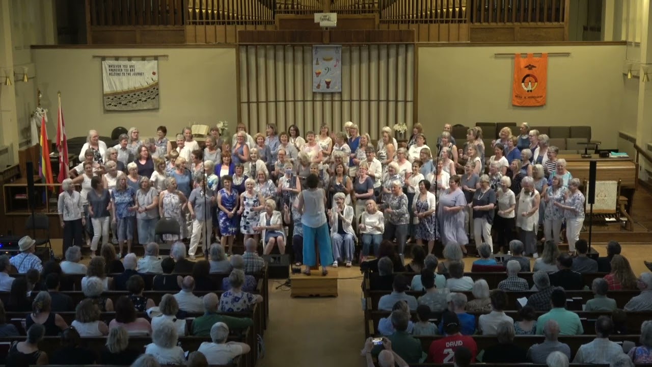 deciBelles choir sings All About That Bass by Meghan Trainer