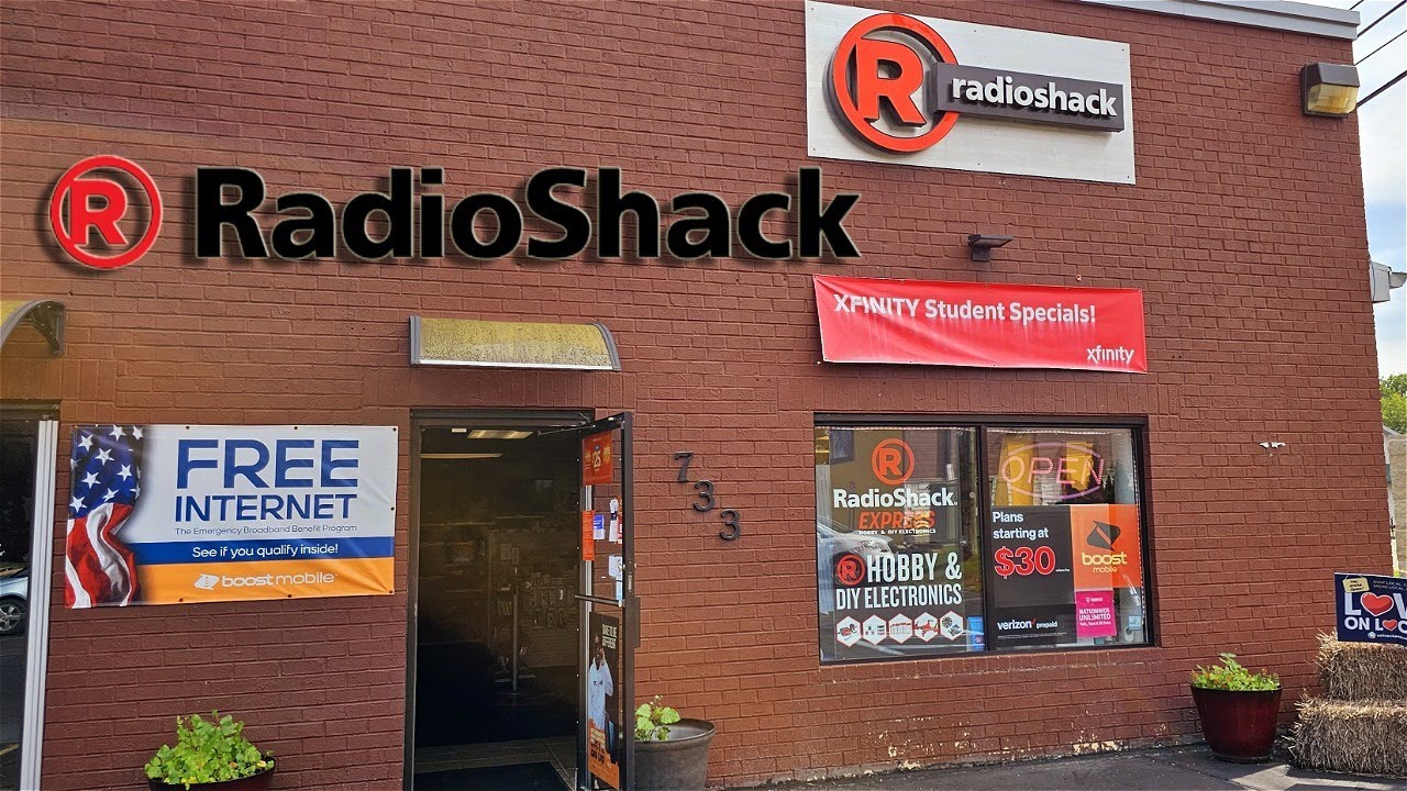 Inside a Radio Shack in 2024 (Saline, MI)