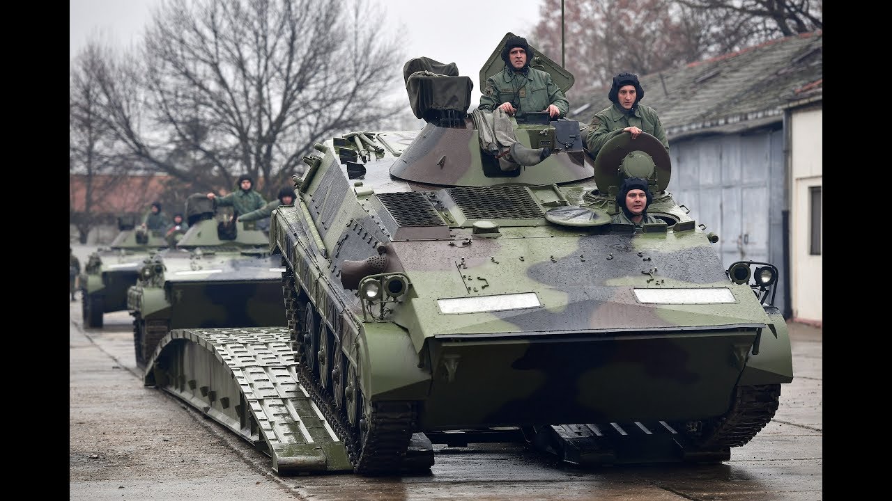 Ministar Vulin i general Mojsilović u poseti jedinicama Vojske Srbije u Bačkoj Topoli
