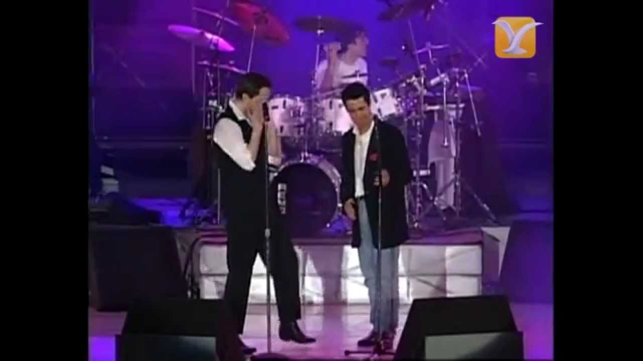 Miguel Bosé y Alejandro Sanz, Nada Particular, Festival de Viña del Mar 1994