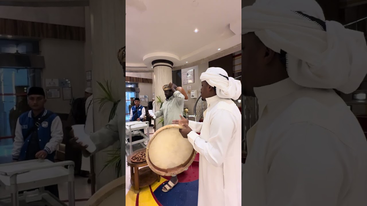 Menyambut jamaah umroh datang di Madinah 