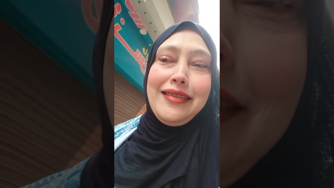 وحشتونى بجد.انا قلت اتخطب بس ايه إلى خلانى كده .مش عارفه .الشغل والجواز تحفه.ايون.