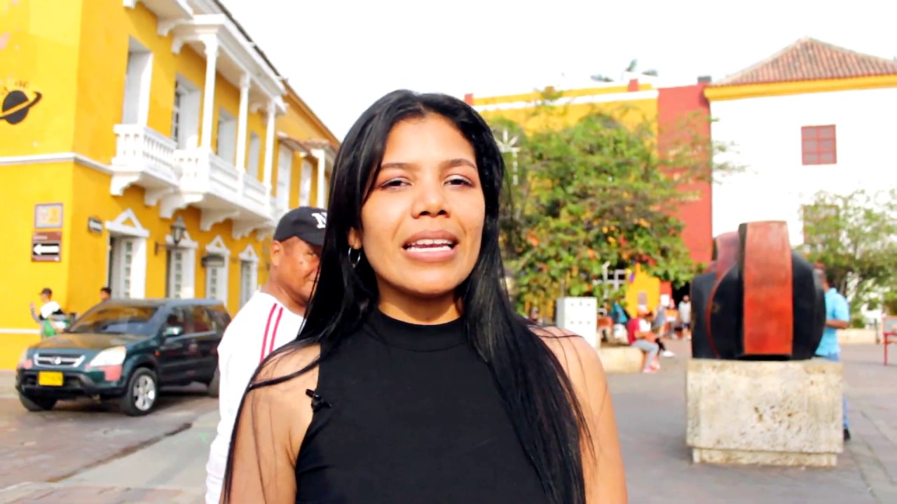 ¿DÓNDE COMPRAR ROPA EN CARTAGENA? Regateando un OUTFIT de 10 USD!!!!