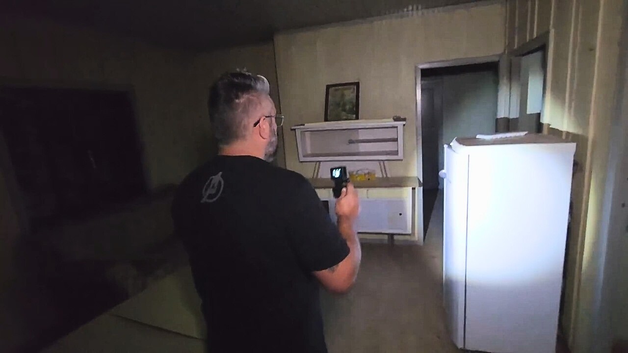 ESSA CASA É DE ARREPIAR! NUNCA SENTI ALGO ASSIM!
