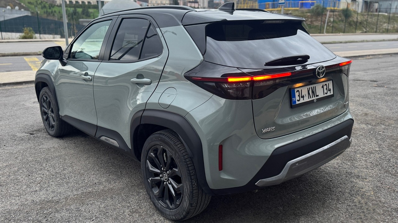 2026 Toyora Yaris Cross | Beautiful Crossover!
