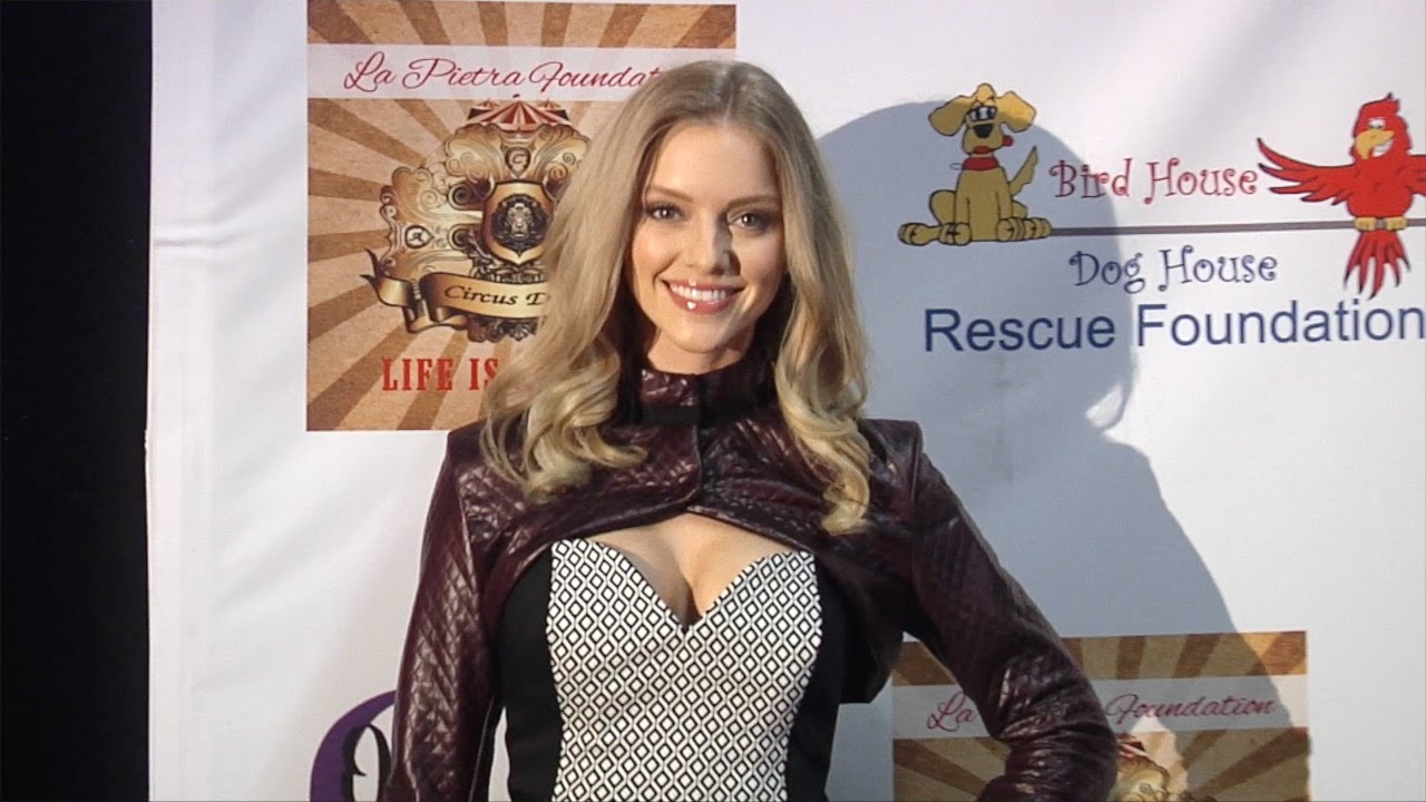 Elle Evans "Night at the Circus" Charity Event Red Carpet - EXCLUSIVE!