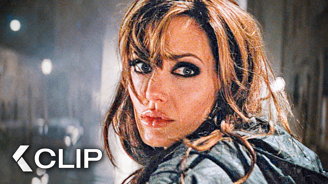 Le sauvetage spectaculaire de Johnny Depp par Angelina Jolie sur le canal - THE TOURIST Clip