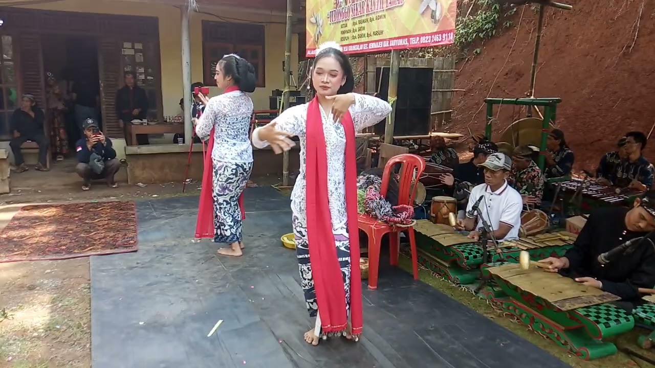 sekar gadung lenggeran