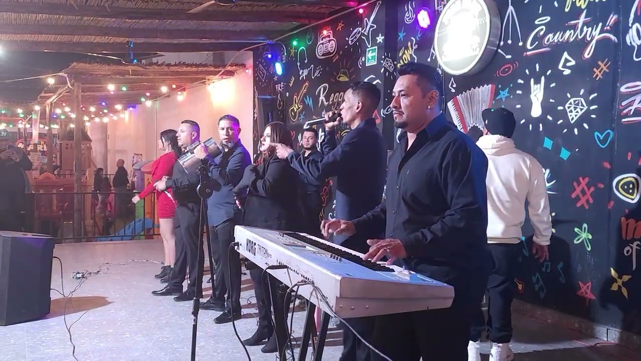 Pura gozadera con la tipika fiel sonora 
