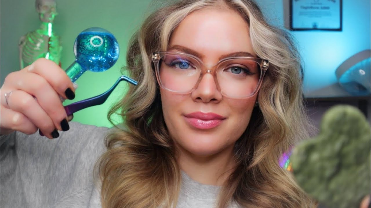 ASMR Ti Allevio il Mal di Testa, Massaggio, Sussurri, Trattamento Soporifero & Luce Soffusa