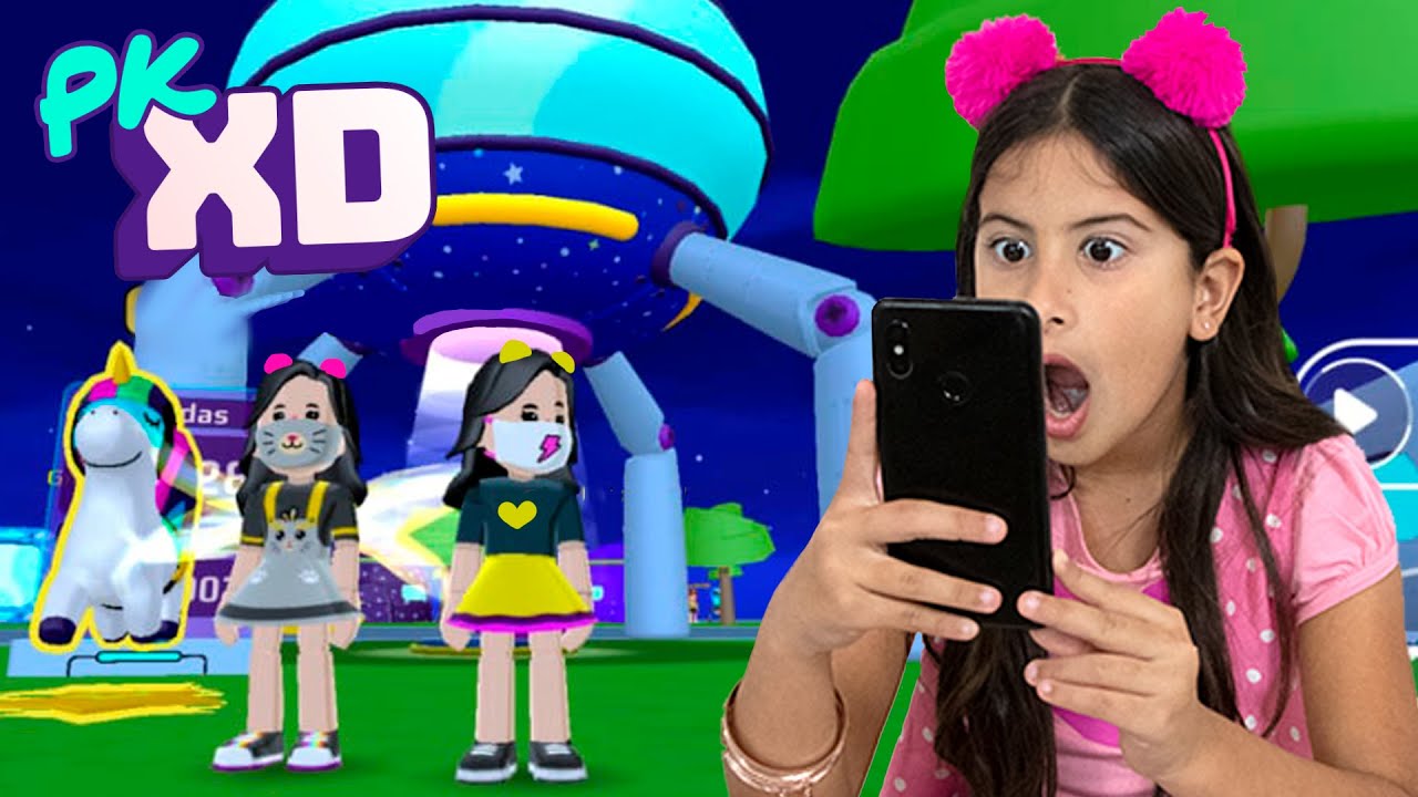 Maria Clara decorando a sua casa no PK  XD - Maria Clara e JP GAMES