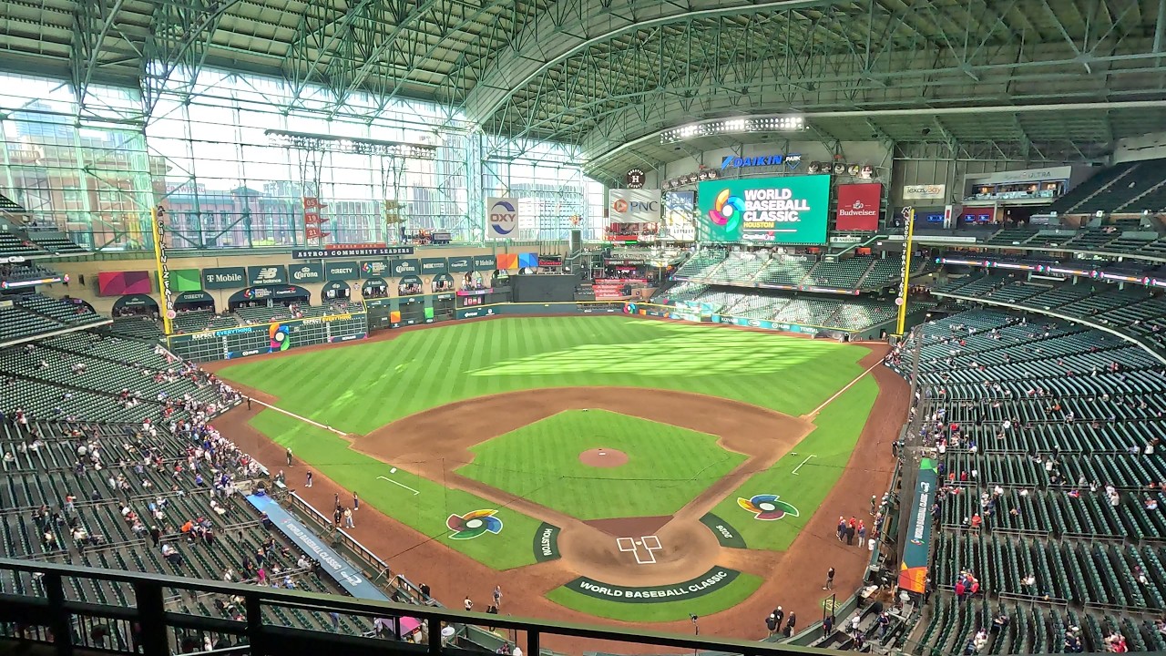 ⁴ᴷ⁶⁰ Walking Houston, TX: Tour of Daikin Park