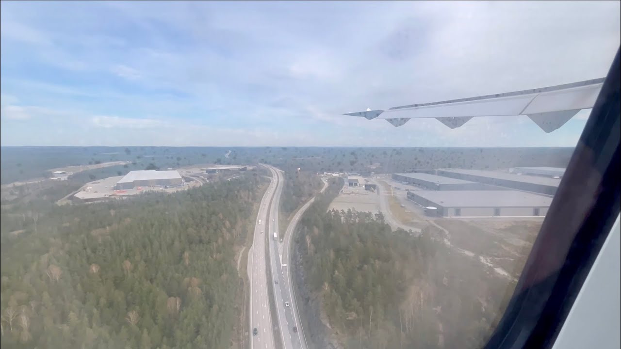 Landing at Göteborg Landvetter Airport. Sweden (BRA Flyg)