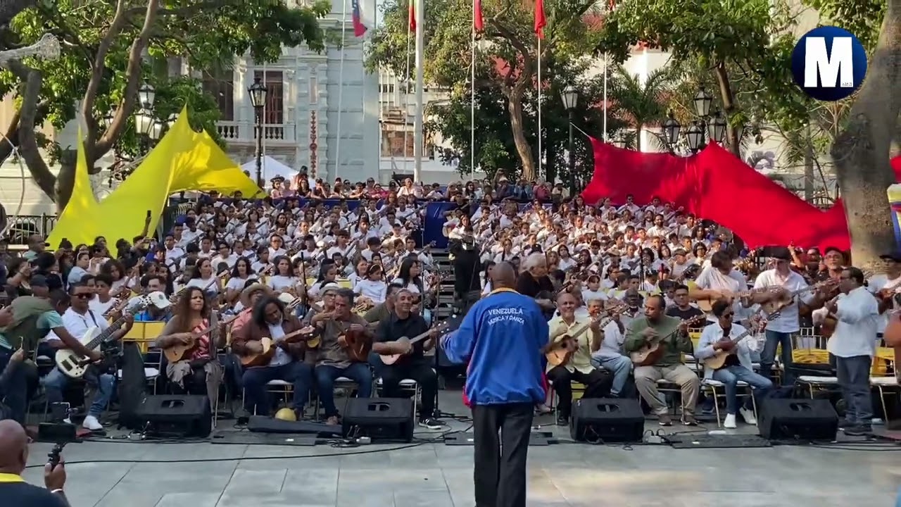 Celebran el D&iacute;a Nacional del Cuatro en Venezuela