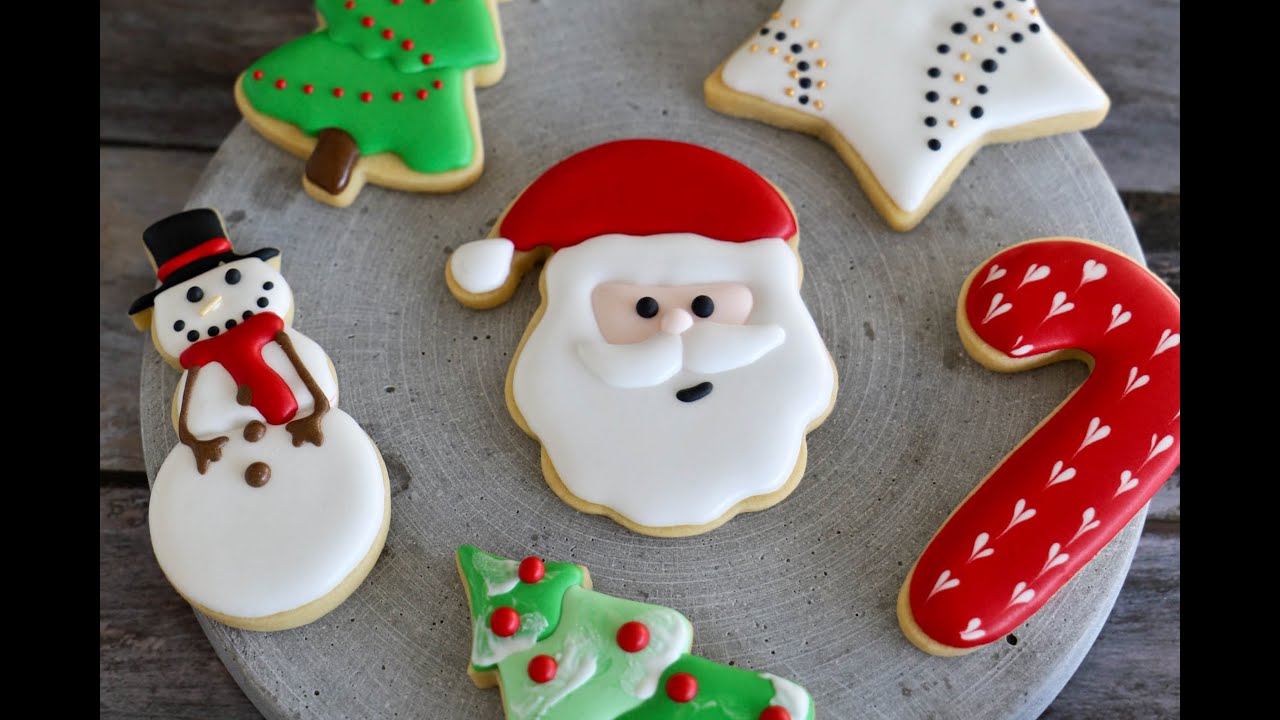Biscuits de Noël en glaçage royal