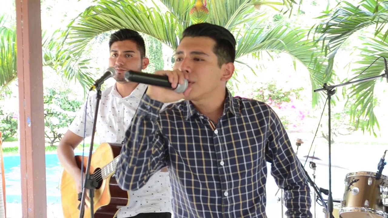 EL DE LA PERLA  NELSON MAYORGA Y LOS REYES