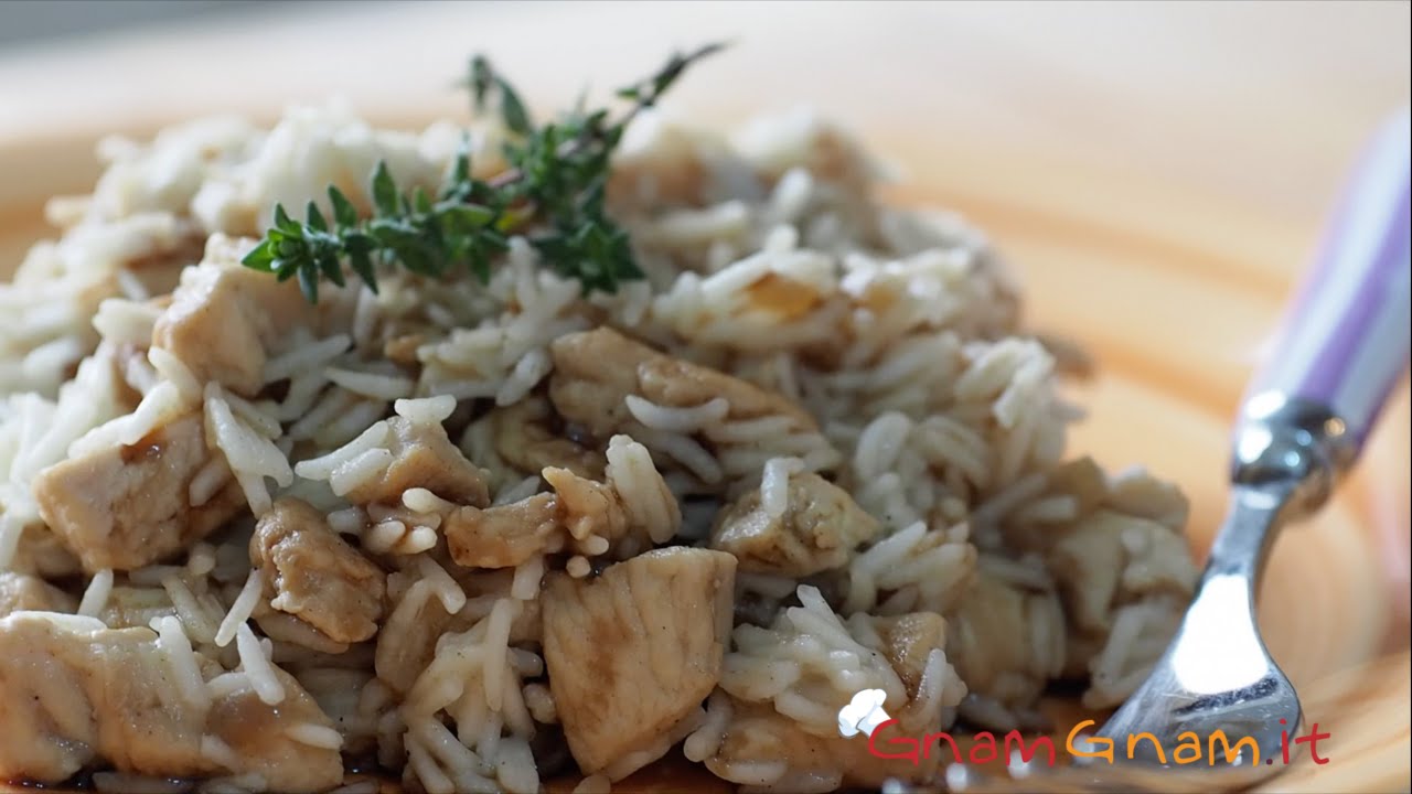 Riso con pollo e curry - Le video ricette di Gnam Gnam