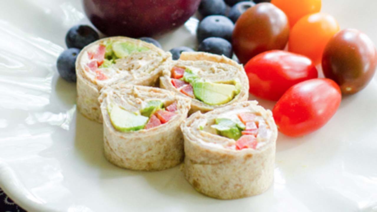 Tortilla Roll Ups with Avocado & Salsa | Healthy Lunch Ideas