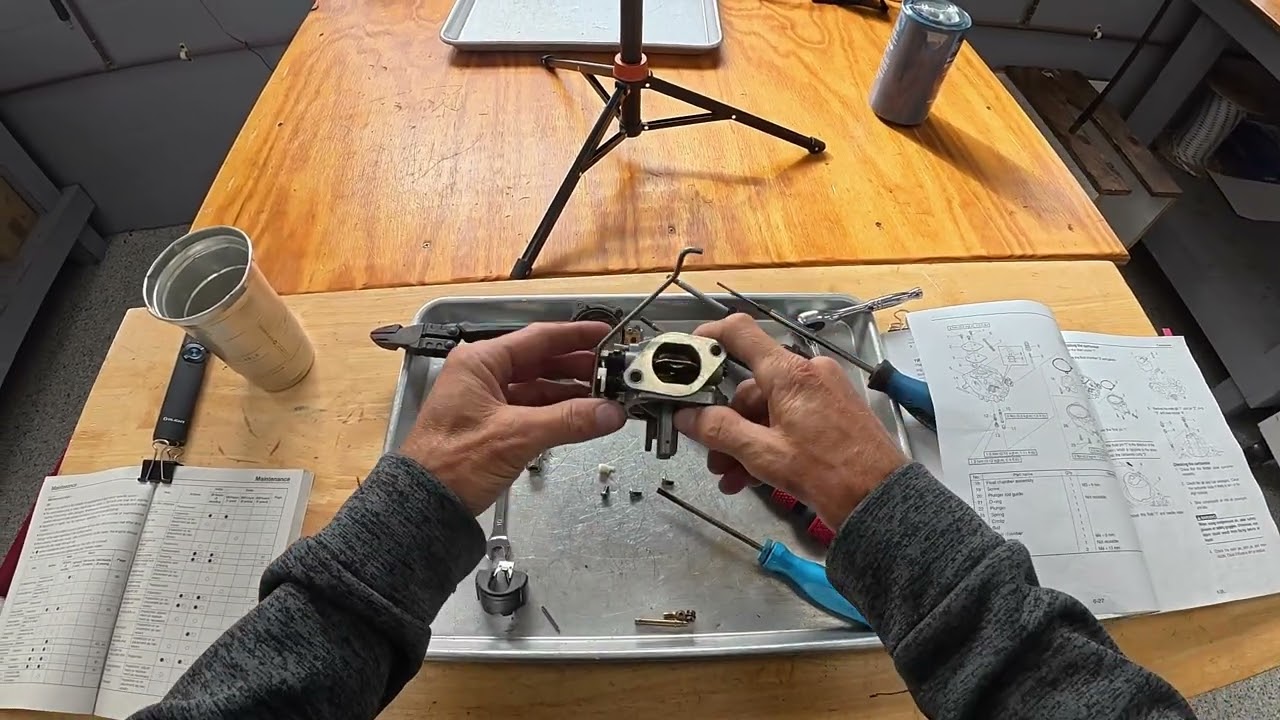 Yamaha F9.9B Outboard Carburetor Clean, Teardown, Install.