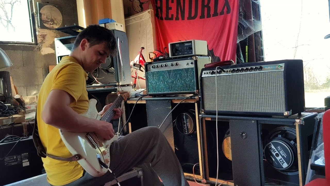 1971 Fender Super Reverb - No pedals, straight into the amp.