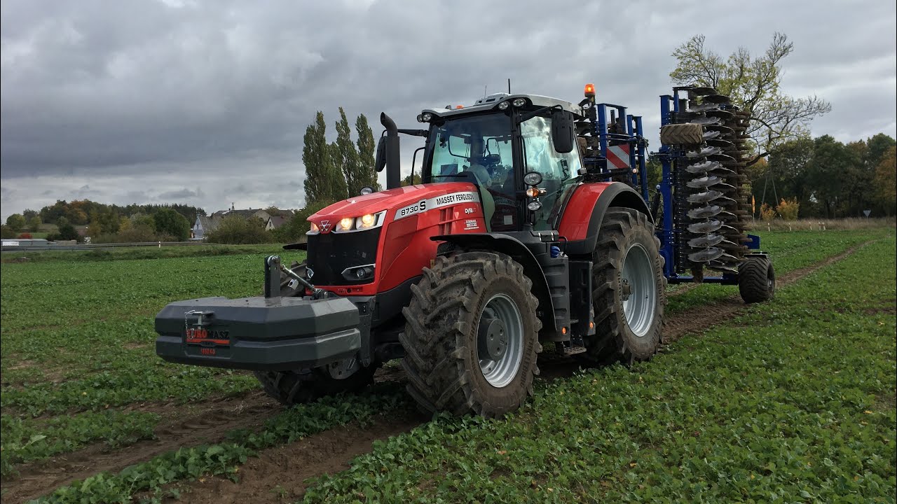 Massey Ferguson 8730S/ 18km/h? Talerzowanie łąk na pełnym gazie